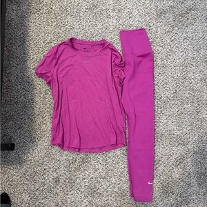 Nike Fuchsia Workout Set